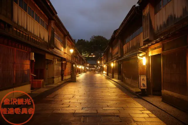 ひがし茶屋街　夕暮れ